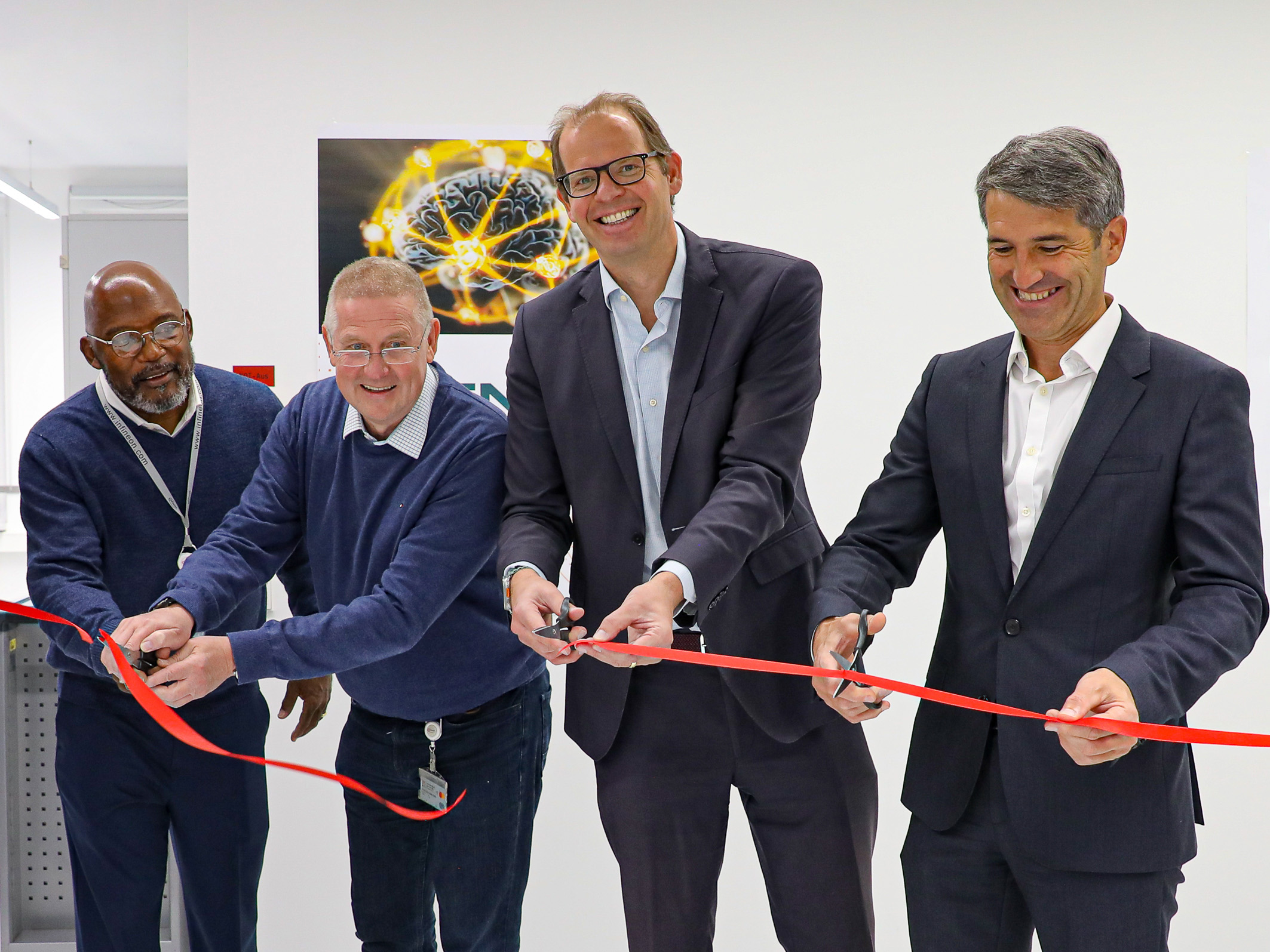Infineon Opens Quantum Electronics Lab, Aims For Industrial-Scale Quantum Computing And Ai