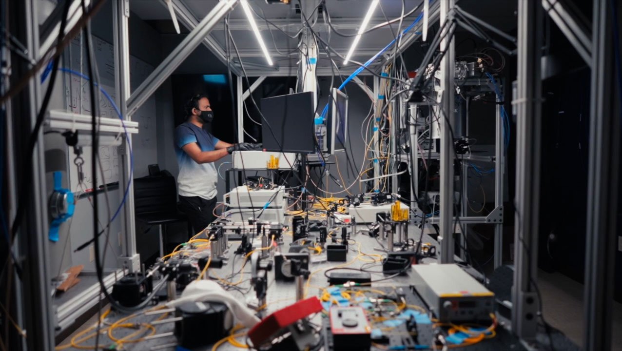 Caltech And Fermi Test Quantum Internet Network
