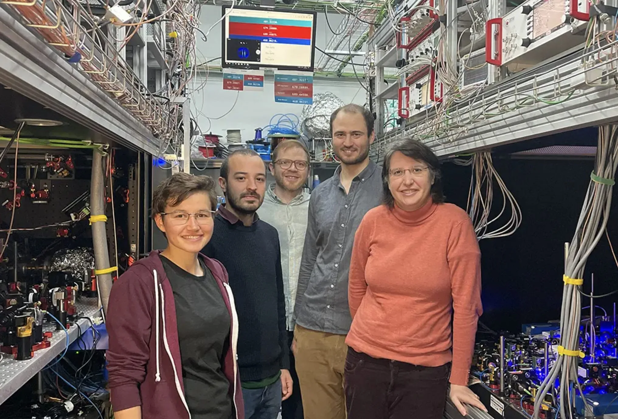 Icfo Unveils Quione: World’S First Quantum Simulator Observing Individual Strontium Atoms